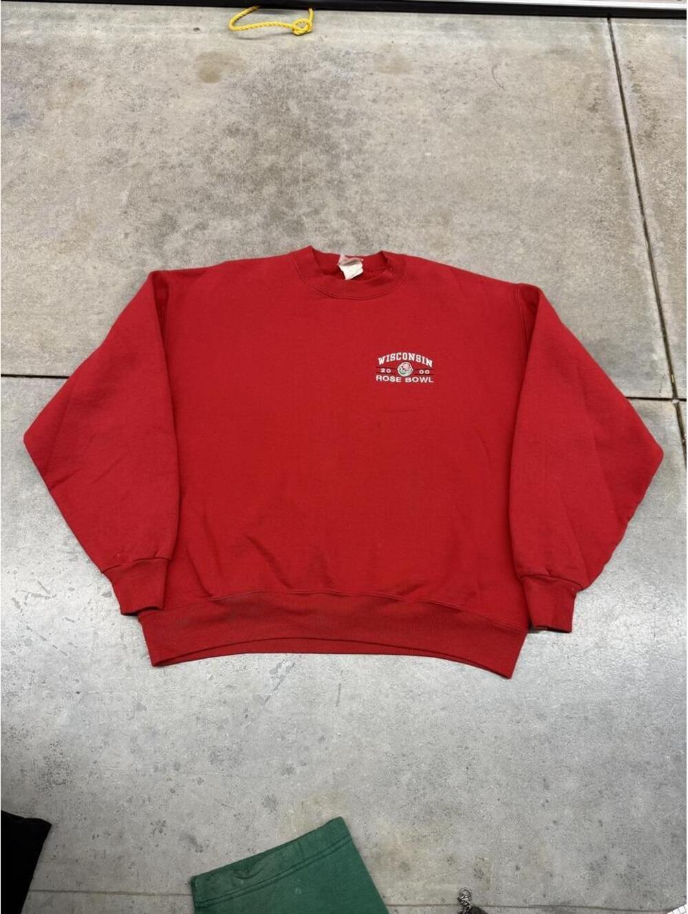 vintage university of wisconsin rose bowl red collegiate crewneck size large
